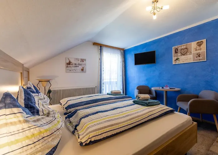 Haus Pitzer/apartments Troicher * Шладминг